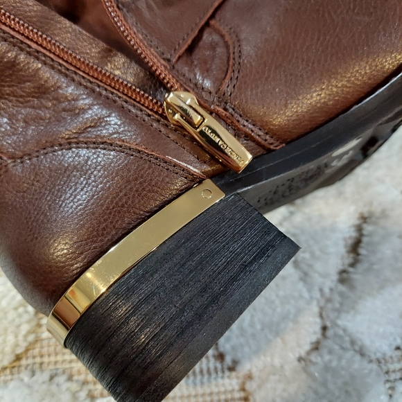 Vince Camuto Wendeema Women's Leather Moto Boot Harness Mid-Calf Size 5 1/2 M - Picture 7 of 10